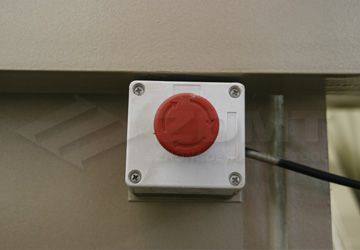 急停開(kāi)關(guān).jpg 急停開(kāi)關(guān).jpg